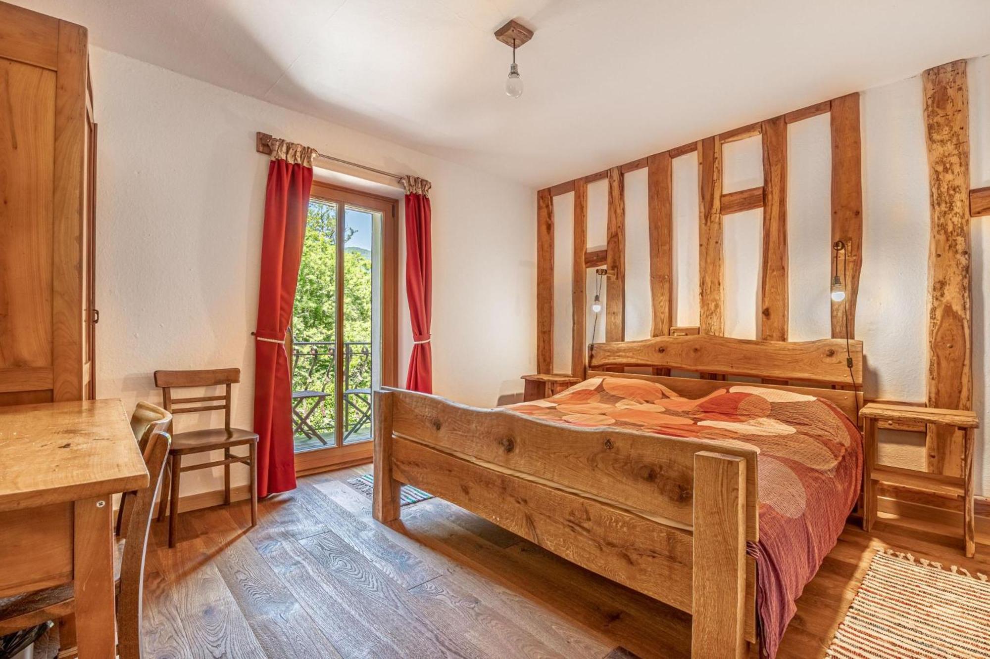 House By The Stream - Happy Rentals Avce Esterno foto