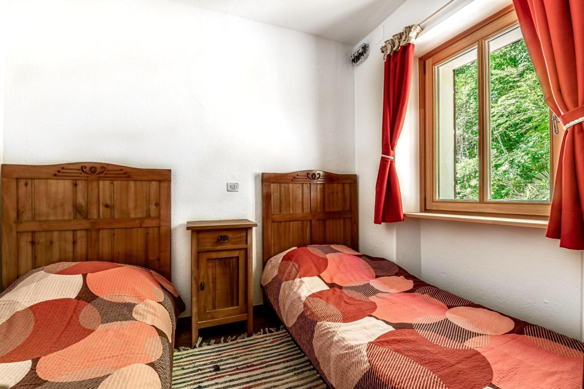 House By The Stream - Happy Rentals Avce Esterno foto