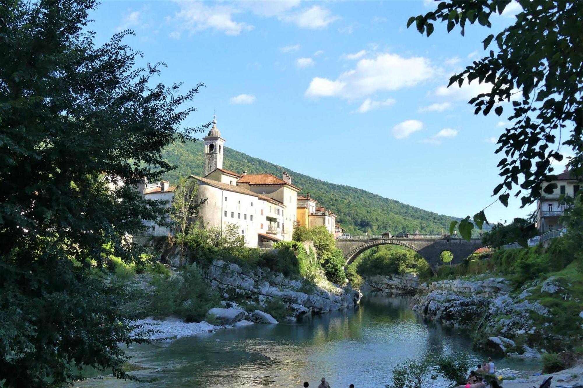 House By The Stream - Happy Rentals Avce Esterno foto