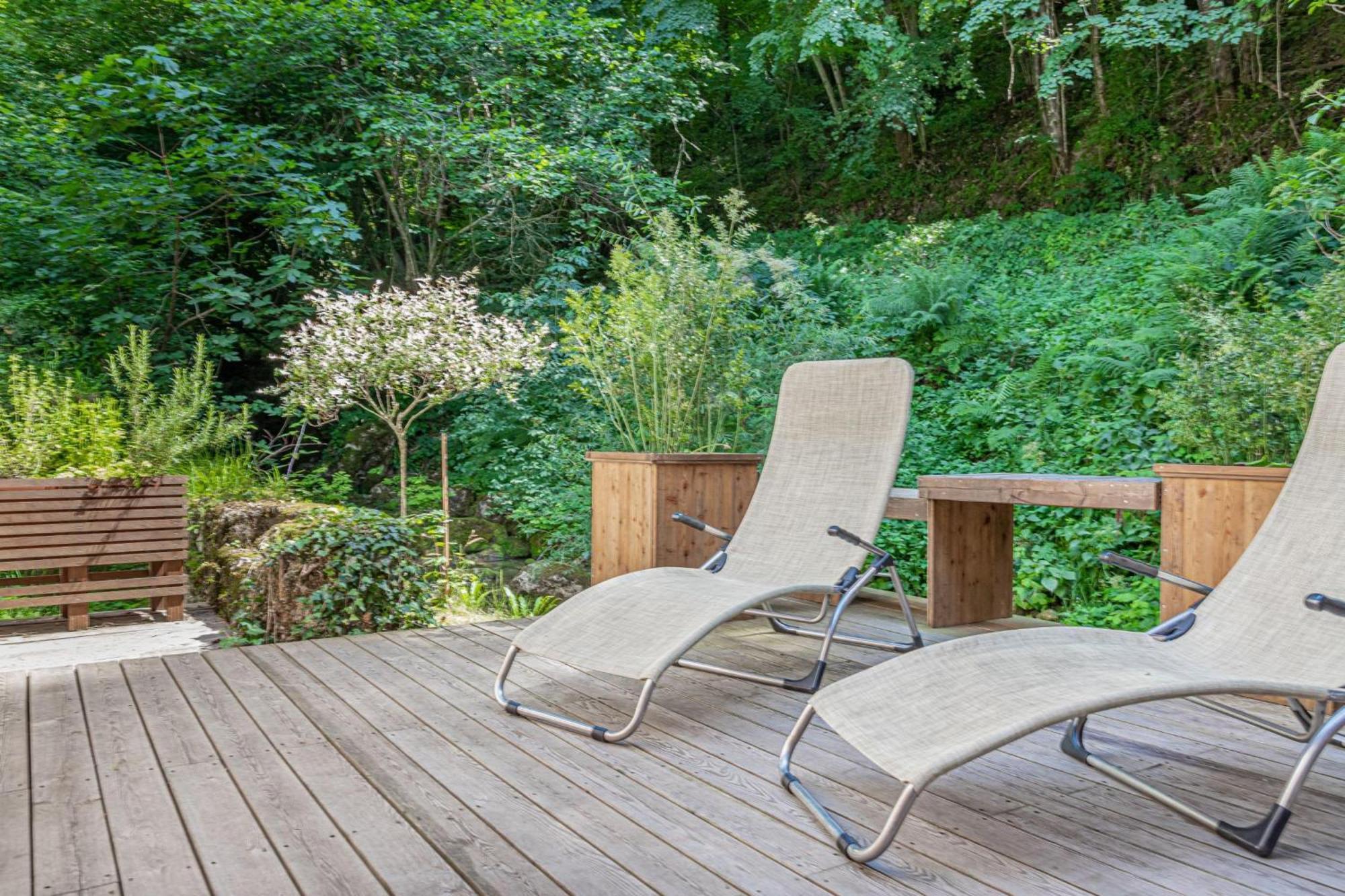 House By The Stream - Happy Rentals Avce Esterno foto